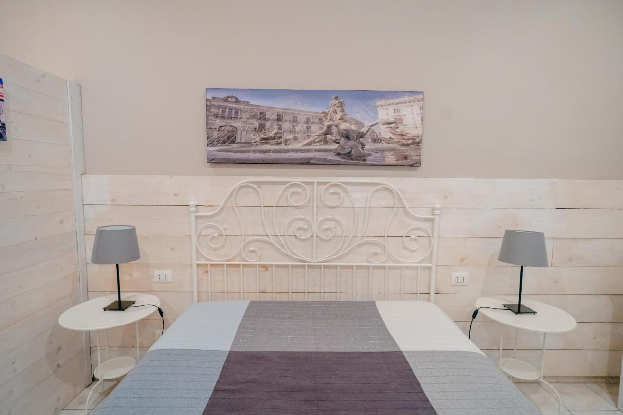 Syracuseapartments Il Piave Di Siracusa Appartamento Per 6 Persone Vicino Ad Ortigia A 200M Dal Mare Extérieur photo