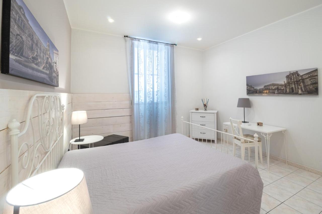 Syracuseapartments Il Piave Di Siracusa Appartamento Per 6 Persone Vicino Ad Ortigia A 200M Dal Mare Extérieur photo