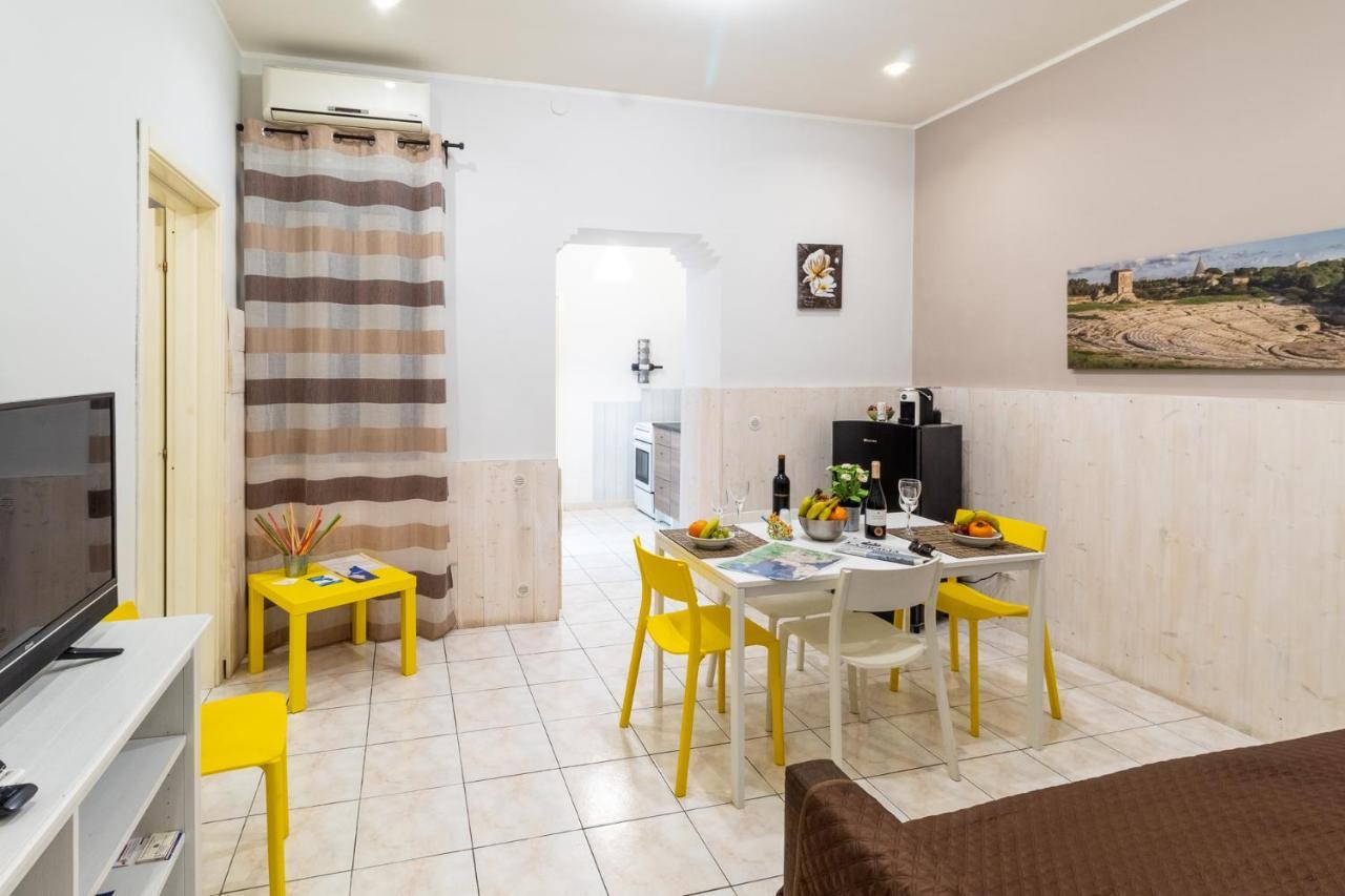 Syracuseapartments Il Piave Di Siracusa Appartamento Per 6 Persone Vicino Ad Ortigia A 200M Dal Mare Extérieur photo