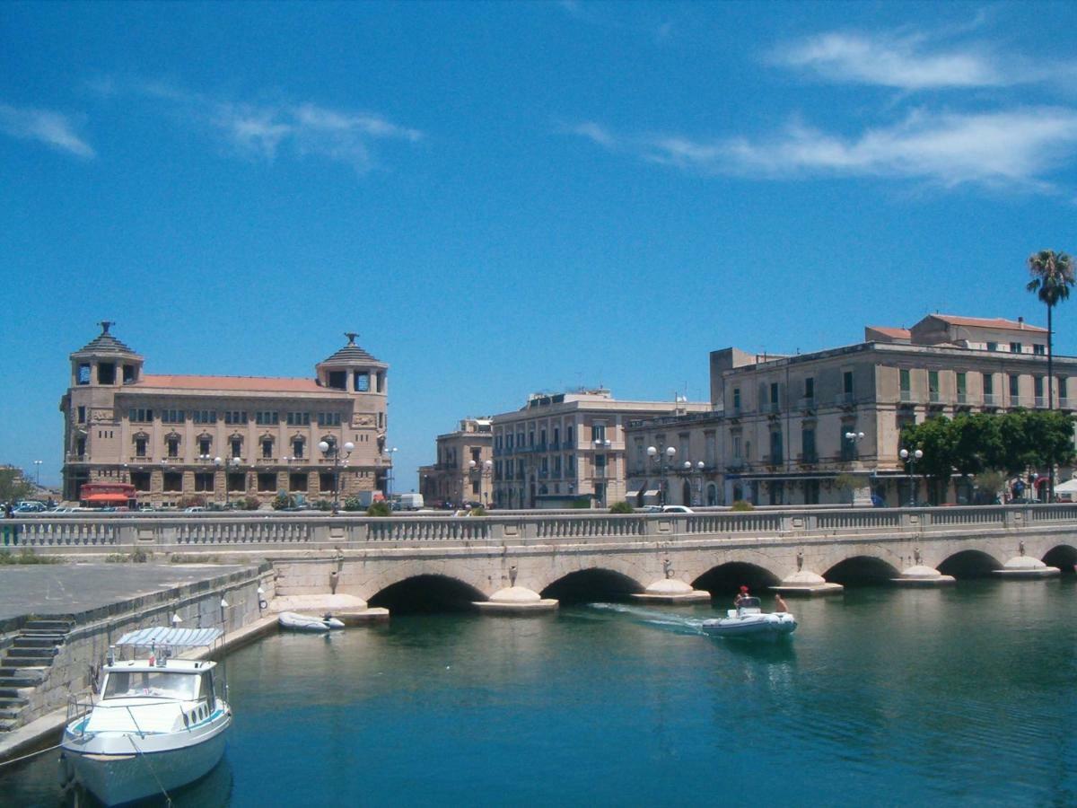 Syracuseapartments Il Piave Di Siracusa Appartamento Per 6 Persone Vicino Ad Ortigia A 200M Dal Mare Extérieur photo