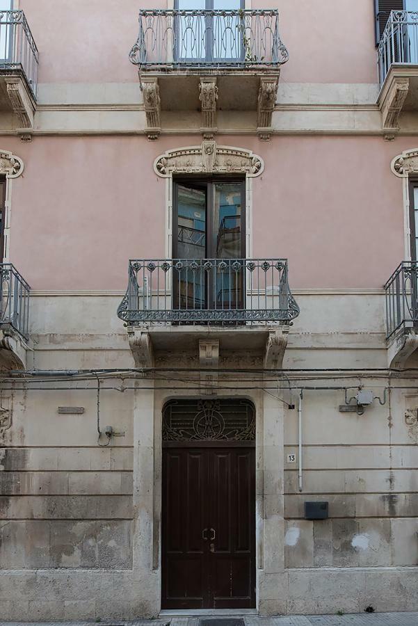 Syracuseapartments Il Piave Di Siracusa Appartamento Per 6 Persone Vicino Ad Ortigia A 200M Dal Mare Extérieur photo